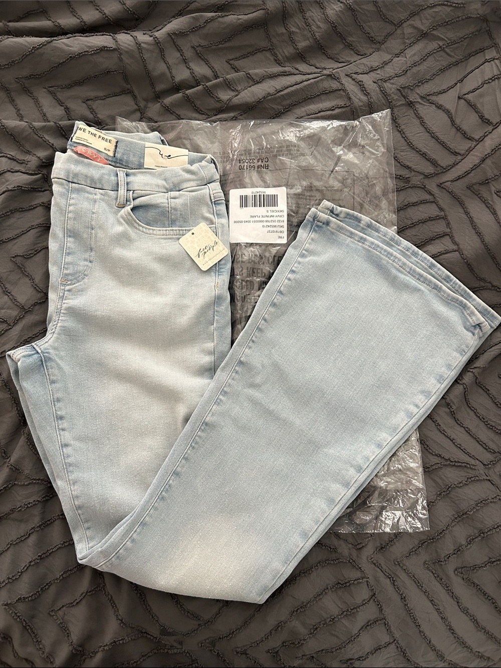 Free People SML curvy pull on Flare Jeans